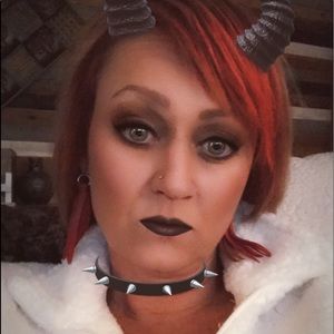 Meet your Posher, Christy